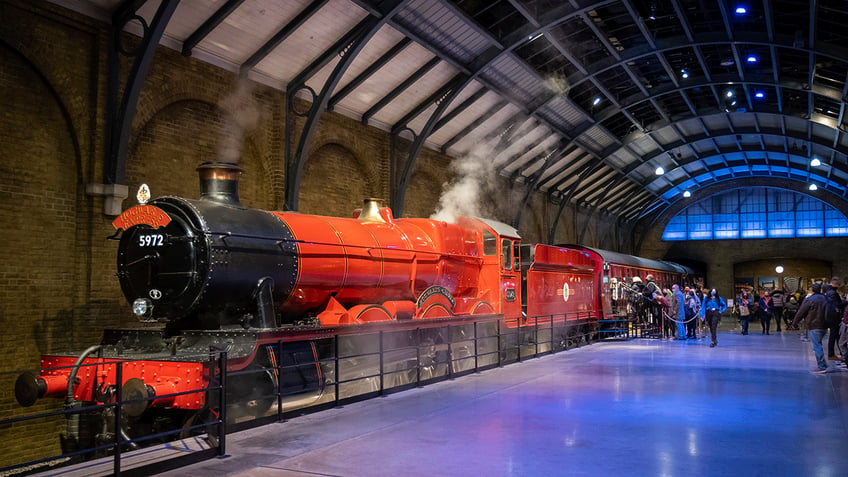 8 top tier experiences to add to your london bucket list