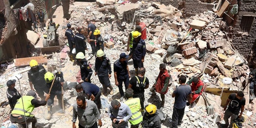 9 dead in cairo following a 5 story apartment building collapse