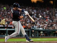 A ball thrown from the stands causes moment of confusion in Braves-Giants game