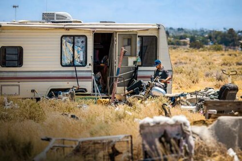 a crisis of extremes behind the homeless surge in californias high desert