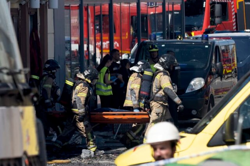 a fire at a nightclub in spains southeastern city of murcia kills 13