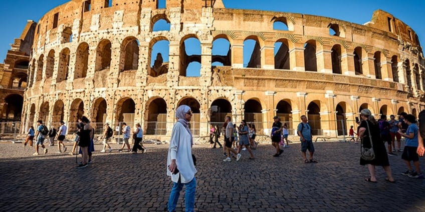 a guide to visiting rome how to prepare for travel and must see spots