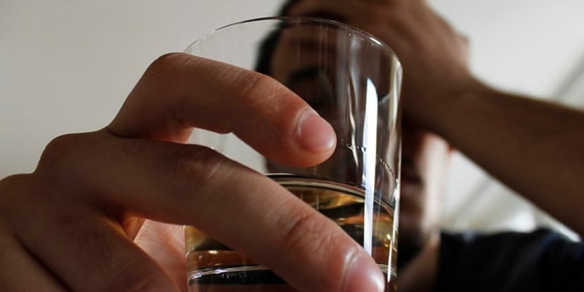 a single alcoholic drink per day could raise blood pressure says study