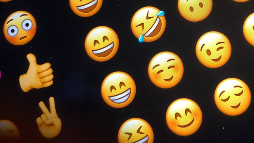 a thumbs up emoji over text message can legally mean agreeing to a contract judge rules