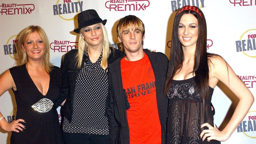 Bobbie Carter, Leslie Carter, Aaron Carter and Angel Carter posing together