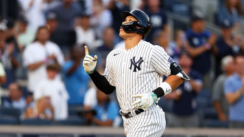 aaron judge hints yankees arent done making moves after acquiring generational talent juan soto