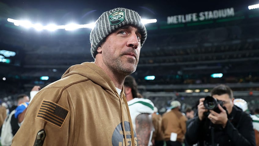 aaron rodgers aiming to return this season regardless of jets record report