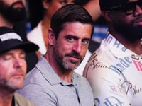 Aaron Rodgers makes appearance at UFC 303 amid Jets minicamp absence