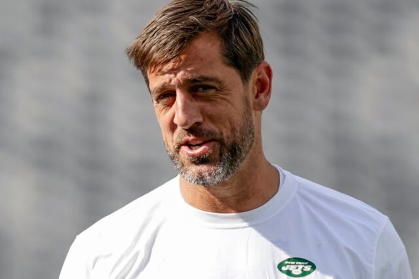 aaron rodgers rejoins the jets and is expected to attend their game vs chiefs ap source says