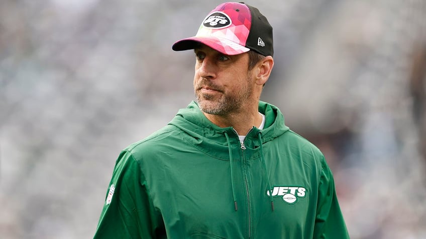 aaron rodgers says jets playoff chances will factor into potential return