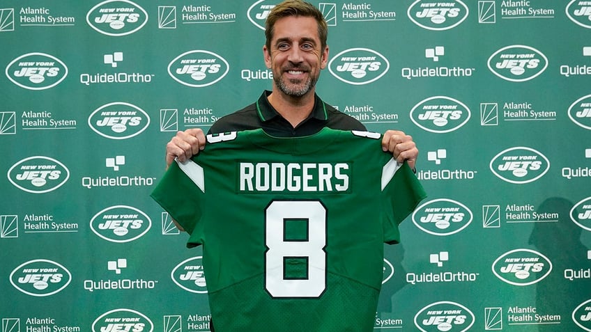 aaron rodgers says joining jets has rejuvenated him hints at playing beyond 2023