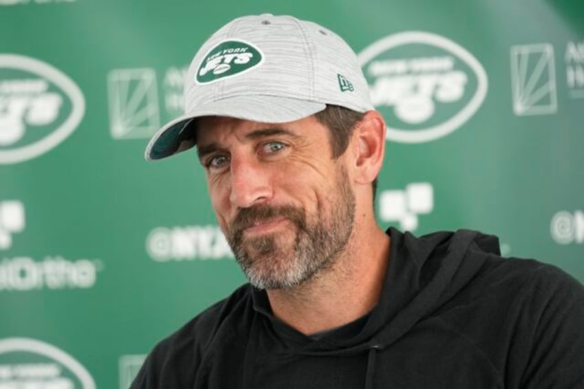 aaron rodgers will make his jets debut in preseason finale vs giants ap source says