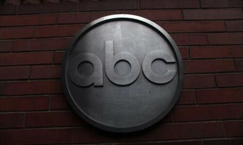 abcs negotiations with local tv stations concerning says fcc commissioner