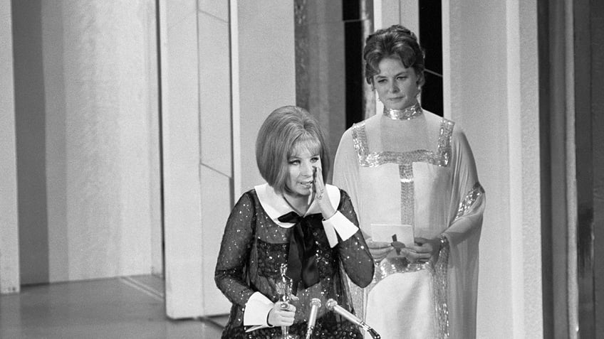 Barbra Streisand and Ingrid Bergman at the Oscar Awards in 1969