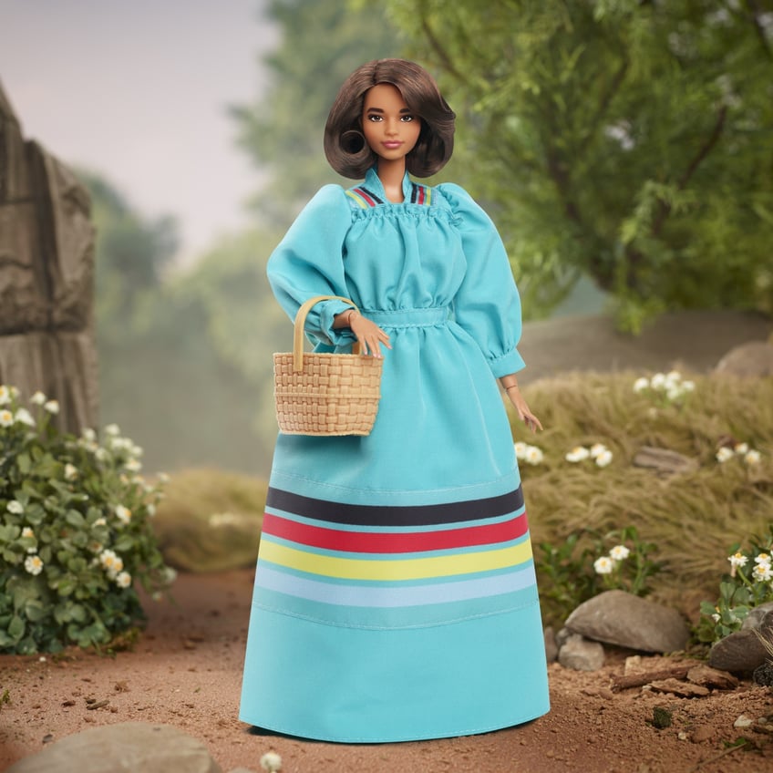 activists blast barbie doll honoring cherokee leader nothing about that doll is wilma