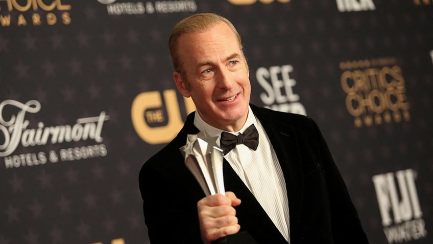 actor bob odenkirk admits he dismissed cranky conservative doctors medical advice