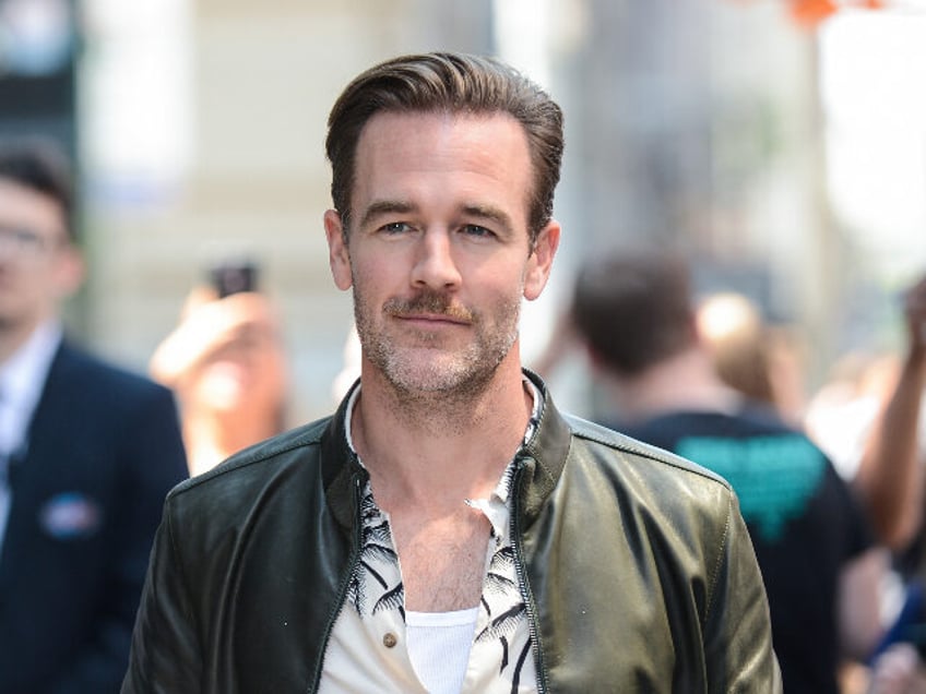 NEW YORK, NY - AUGUST 03: Actor James Van Der Beek leaves the "AOL Build" taping