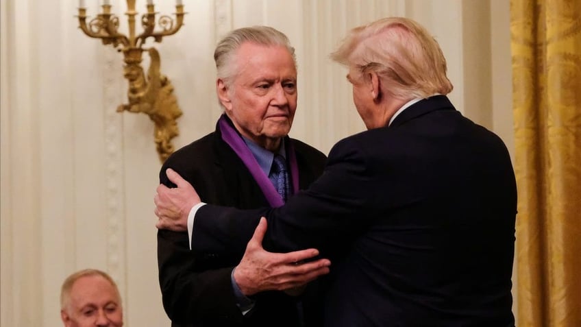 actor jon voight disappointed in daughter angelina jolies anti israel social media posts