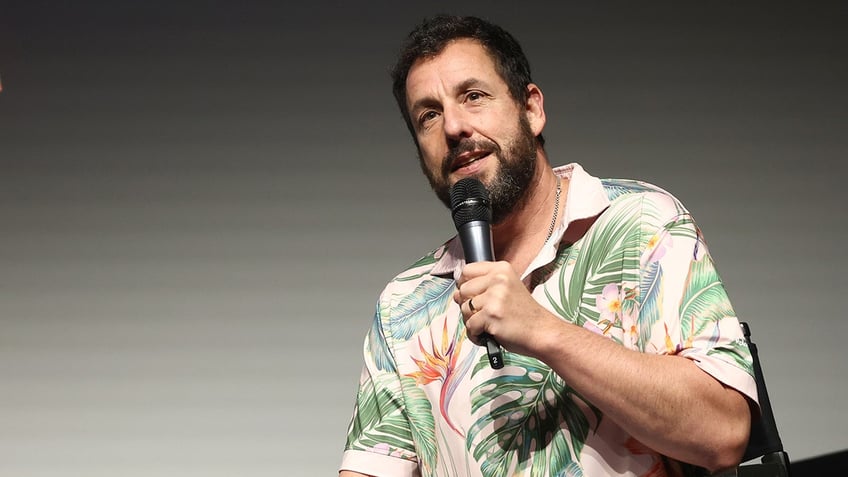 adam sandler pauses comedy show to help fan suffering medical emergency