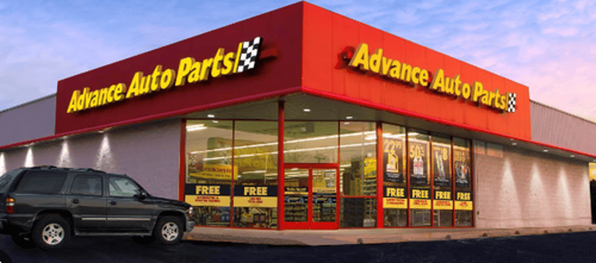 advance auto cuts outlook prepares 700 store closure 