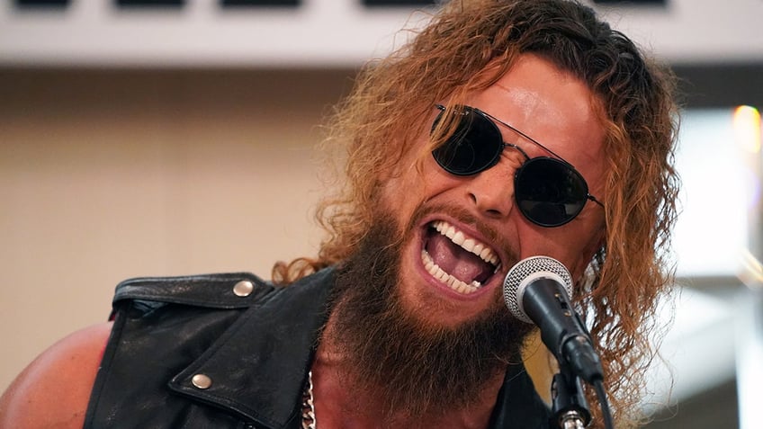 aew faces backlash over juice robinson roll of quarters segment with jewish star mjf amid israel war