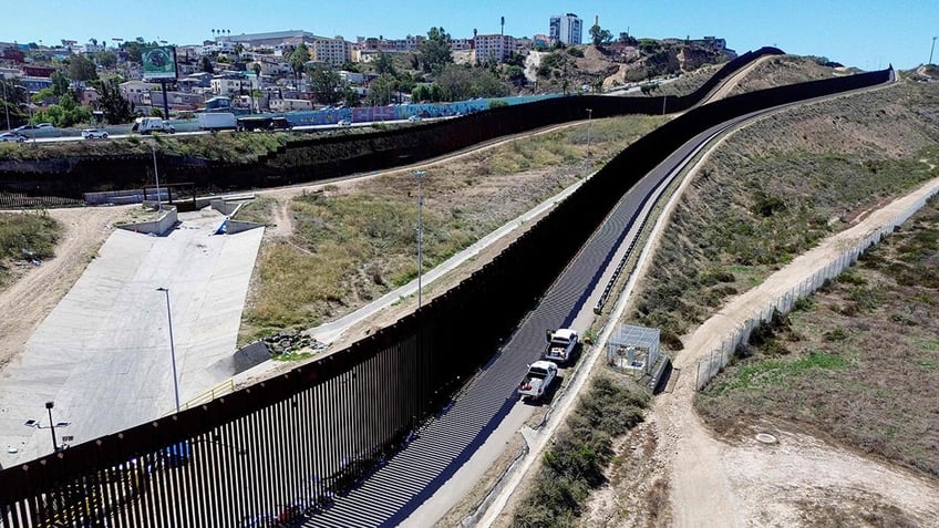 San Ysidro border