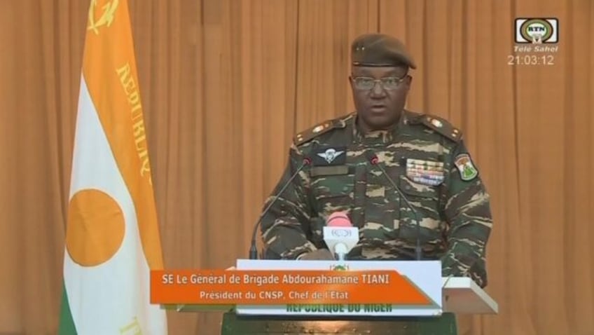 african union suspends niger over coup as 12 troops die in attack