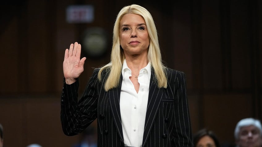 Pam Bondi being sworn in 