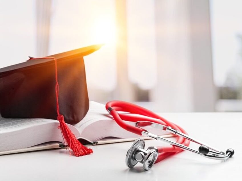 age doesnt matter 16 year old celebrates earning nursing degree