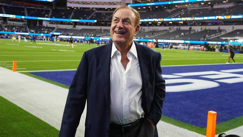 Al Michaels on the field