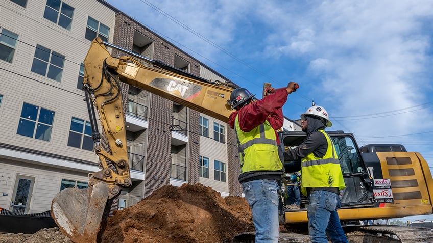 ai pioneers expect safer roads construction sites with the help of new technology