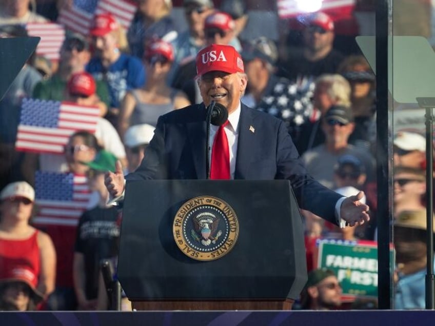 Donald Trump speaks at a rally