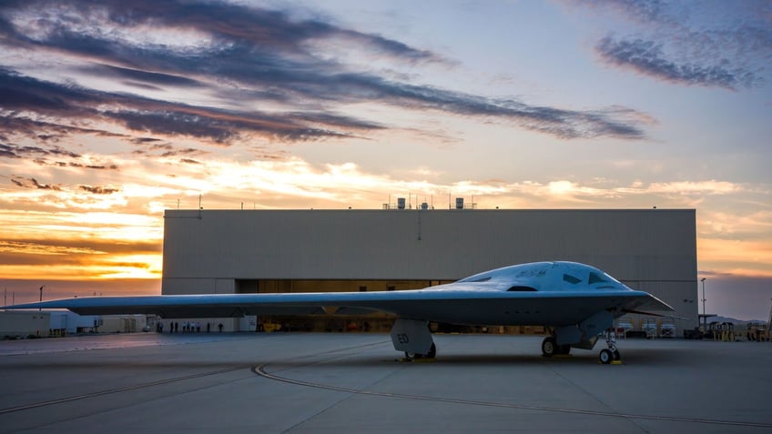 air force releases most detailed images yet of secretive raider nuclear stealth bomber