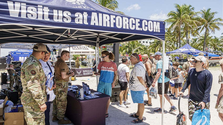 air force restarts bonuses less than 2 weeks after saying it was too low on cash