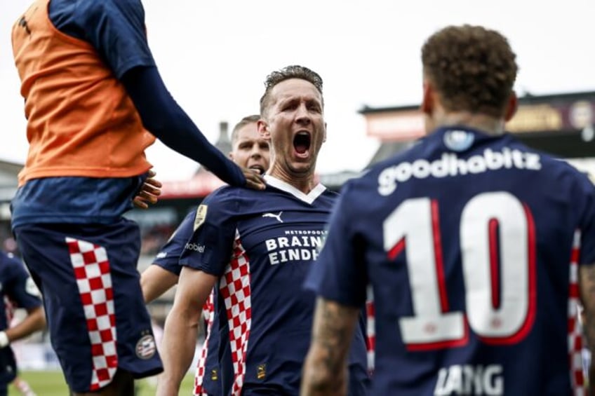 PSV Eindhoven clinched the Dutch title having benefitted from Ajax's collapse in the final