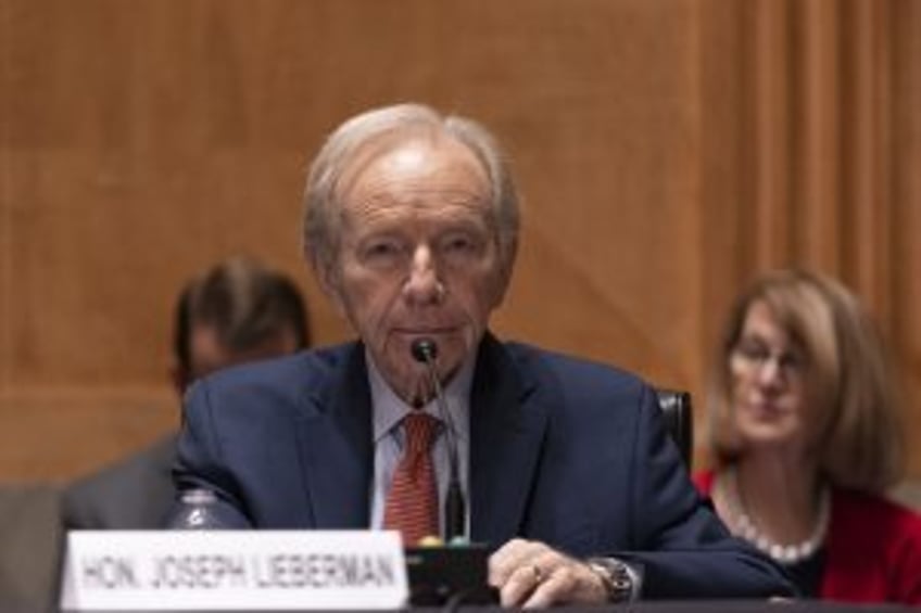 Al Gore among speakers at former Sen. Joe Lieberman's funeral