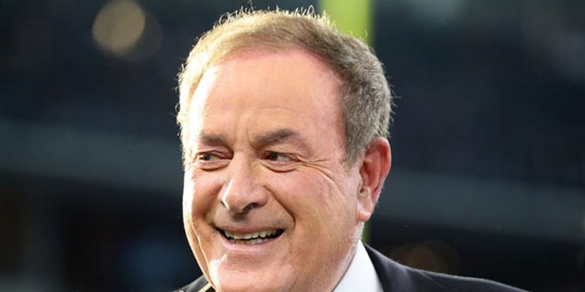 al michaels thursday night football announcer shrugs off criticism of boring calls