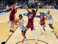 Alabama holds off top-seeded North Carolina 89-87 to reach Elite Eight for 2nd time ever