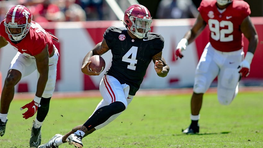 alabama names starting qb for season opener against middle tennessee report