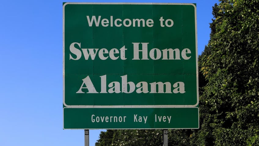 Sweet Home Alabama sign