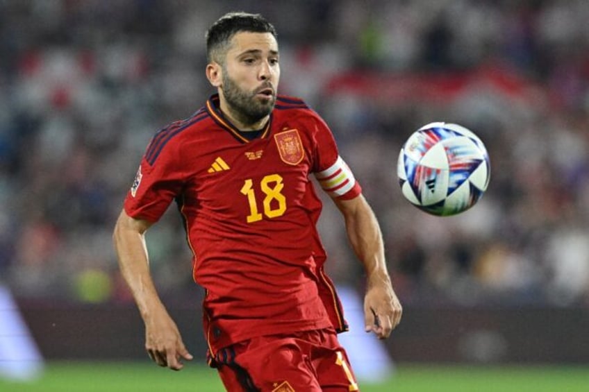 alba to join barca reunion with messi in miami