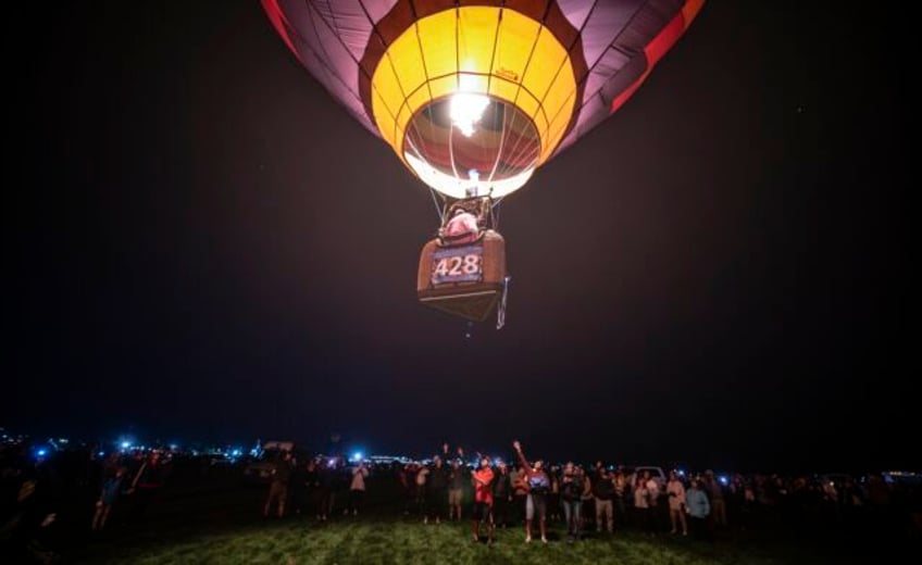 albuquerque international balloon fiesta brings colorful displays to the new mexico sky