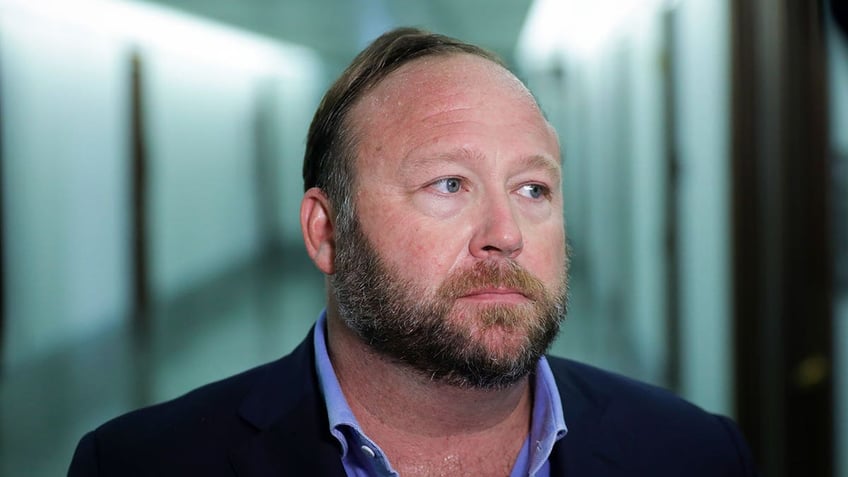 alex jones cannot use bankruptcy protection to avoid paying 1b to sandy hook families judge rules