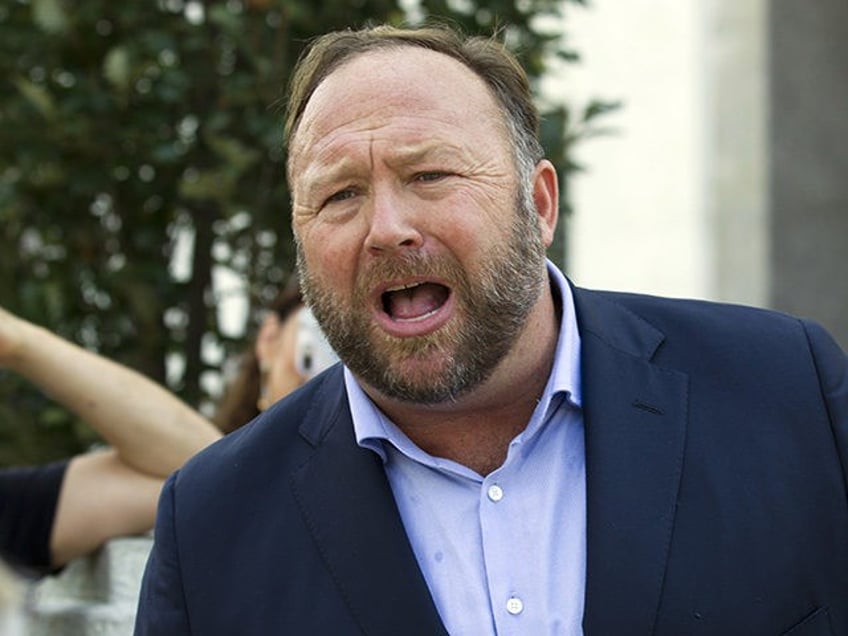 Conspiracy theorist Alex Jones speaks outside of the Dirksen building of Capitol Hill afte