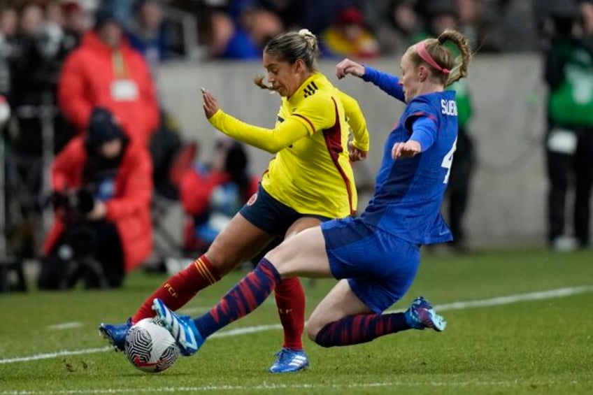 alex morgan misses penalty and us settles for 0 0 draw with colombia in exhibition