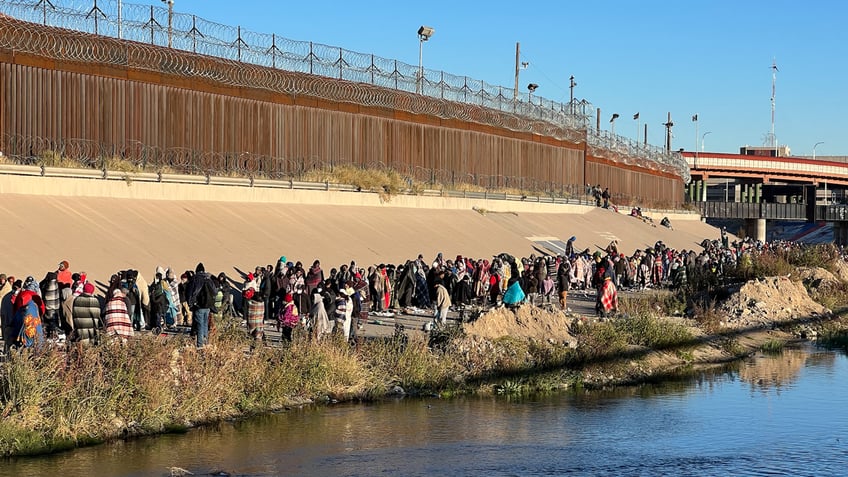 Migrants at the El Paso border