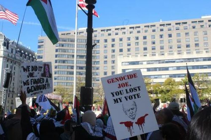 allahu akbar fuk joe biden enraged pro palestinian protesters gather outside white house