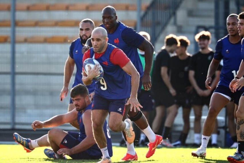 Gregory Alldritt (bottom left) and Maxime Lucu (centre) training during last year's Rugby World Cup