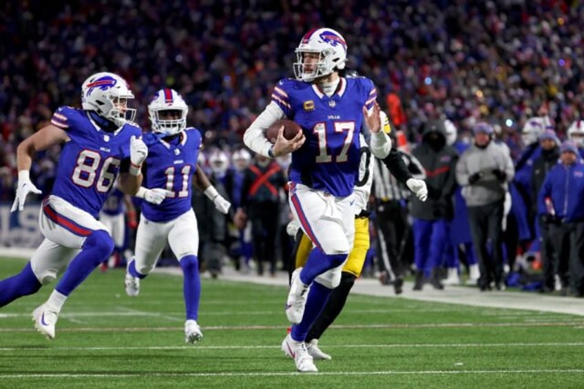 Buffalo quarterback Josh Allen gallops in for a 52-yard rushing touchdown against Pittsburgh