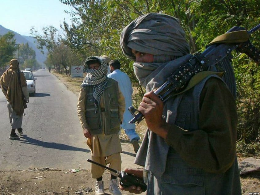 alliance or war taliban contradicts itself on islamic state stance